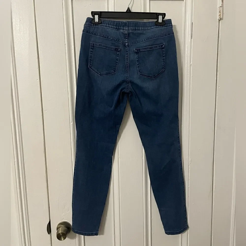 Liz Claiborne classic jegging pants